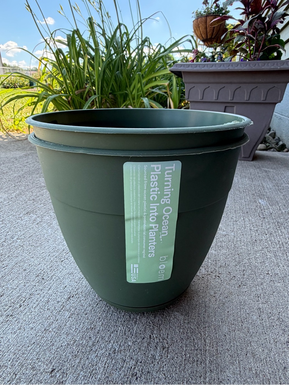 Bloem 8” Self Watering Plastic Planters